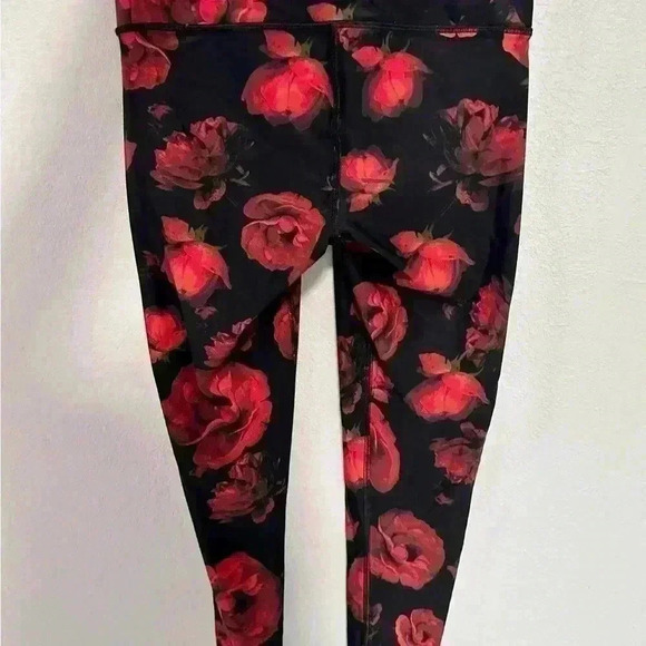 178. Victoria secret sports workout set - Picture 9 of 12